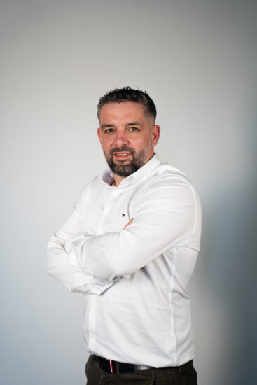 DAMIEN ACOSTAFONDATEUR ET DIRIGEANT